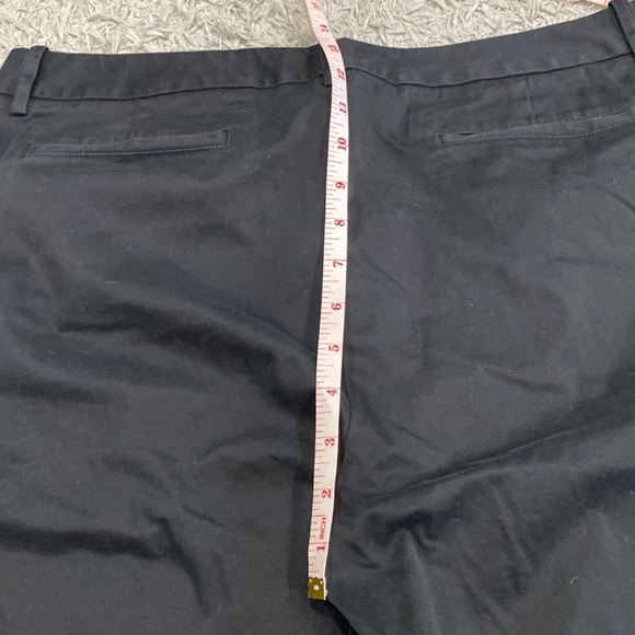 Banana Republic Womens Chino shorts (plus) - Picture 7 of 7